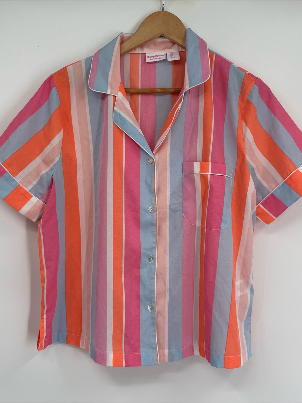 Tommy Bahama Sleepwear Pajama Set Women Size M Striped Button Top Shorts Pockets - Picture 2 of 8